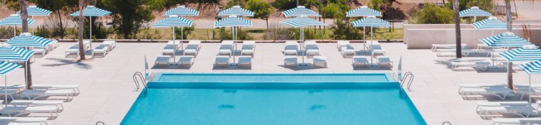 Breathtaking views of the Swimming pool view - Dom Pedro Residences luxury Beachfront Apartments in Vilamoura